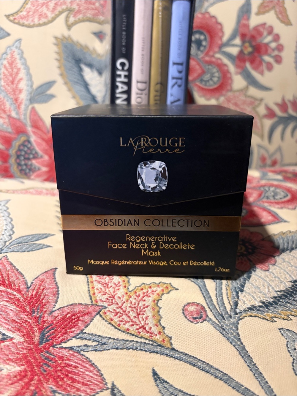 Obsidian Collection Regenerative Face, Neck & Décolleté Mask - Black